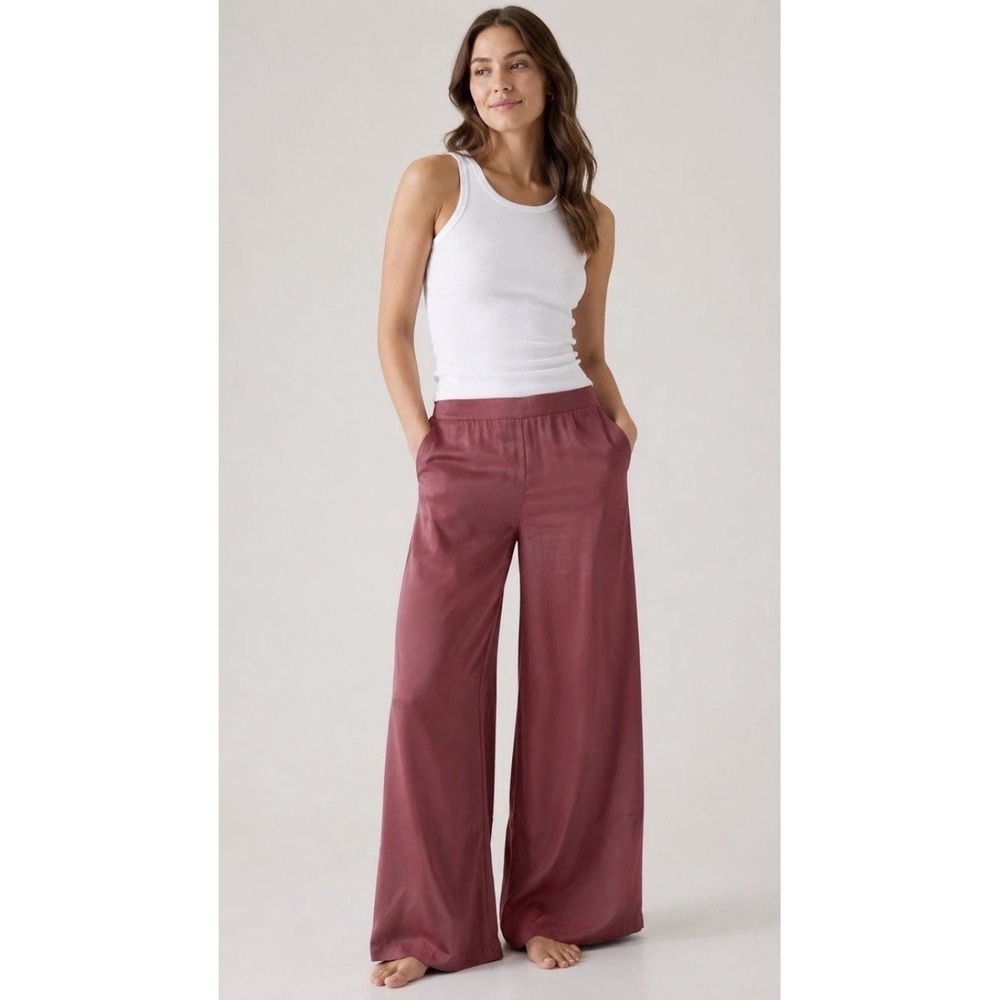 Athleta Calm Cool Pant Women's M Rose Pink Wide Leg Breathable Lightweight Silky
